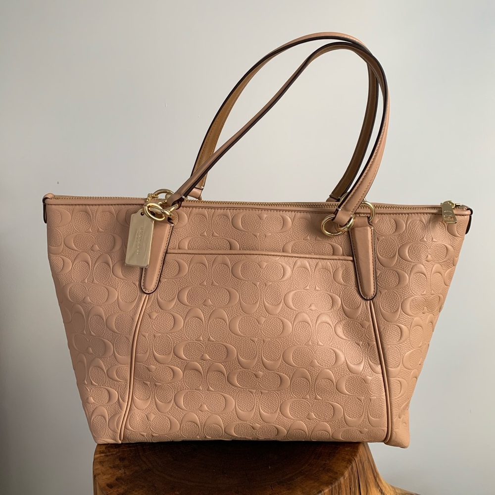 Nude Coach Ava tote